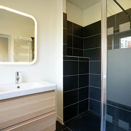 Apartment Yvette Guilbert, Proche Centre